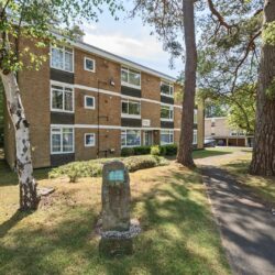 Wulwyn Court, Linkway, Crowthorne, Berkshire, RG45 6ET