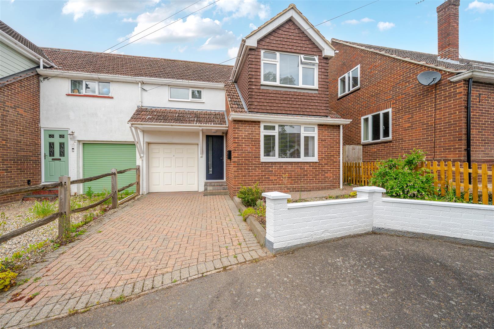Caves Farm Close, Sandhurst, Berkshire, GU47 8EA
