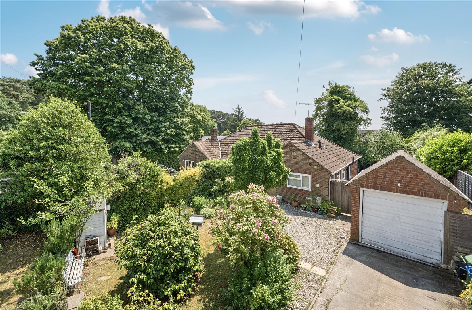 Napier Road, Crowthorne, Berkshire, RG45 7EL