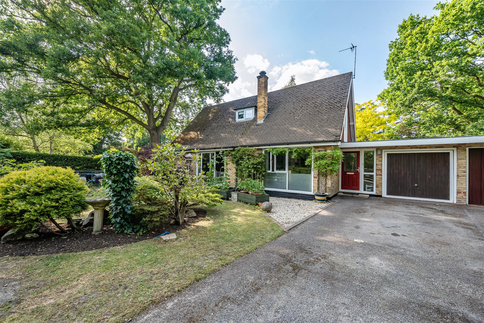 Birchside, Crowthorne, Berkshire, RG45 6HP
