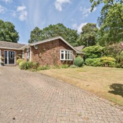 Parkway Crowthorne, Berkshire, RG45 6ER