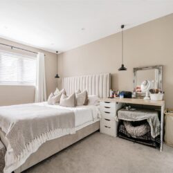 Sweet Briar Crowthorne, Berkshire, RG45 6TJ