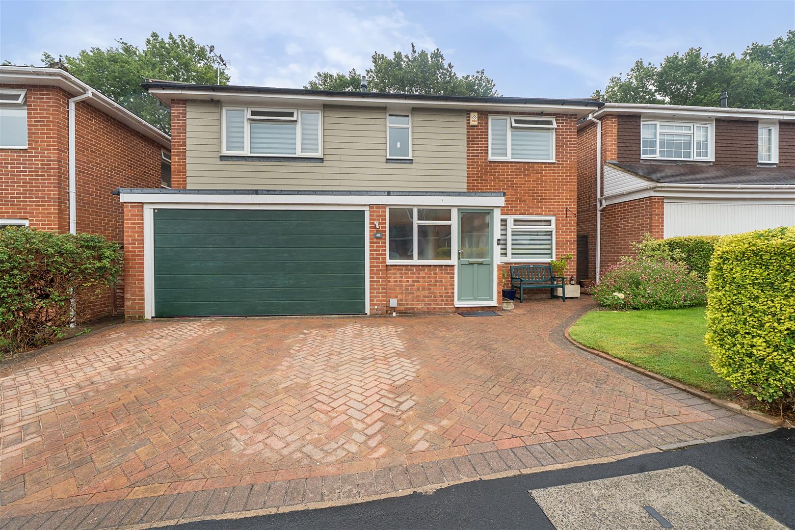The Brambles, Crowthorne, Berkshire, RG45 6EF