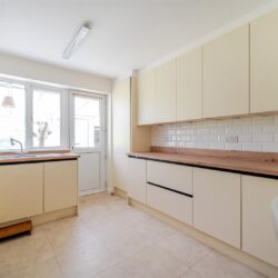Greenwood Road, Crowthorne, Berkshire RG45 6JT