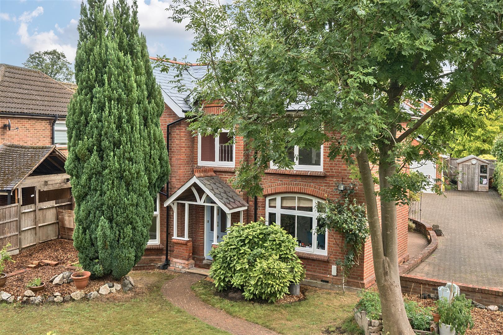 Sandhurst Road, Crowthorne, Berkshire, RG45 7HR