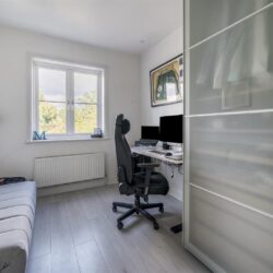 Thumbnail Image 8