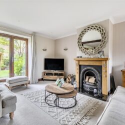 Ambarrow Farm Courtyard, Ambarrow Lane Sandhurst, Berkshire, GU47 8JE