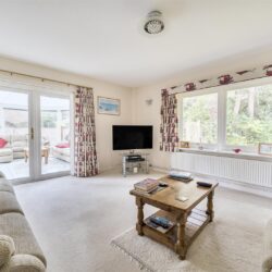 Edgcumbe Park Drive Crowthorne, Berkshire, RG45 6HX