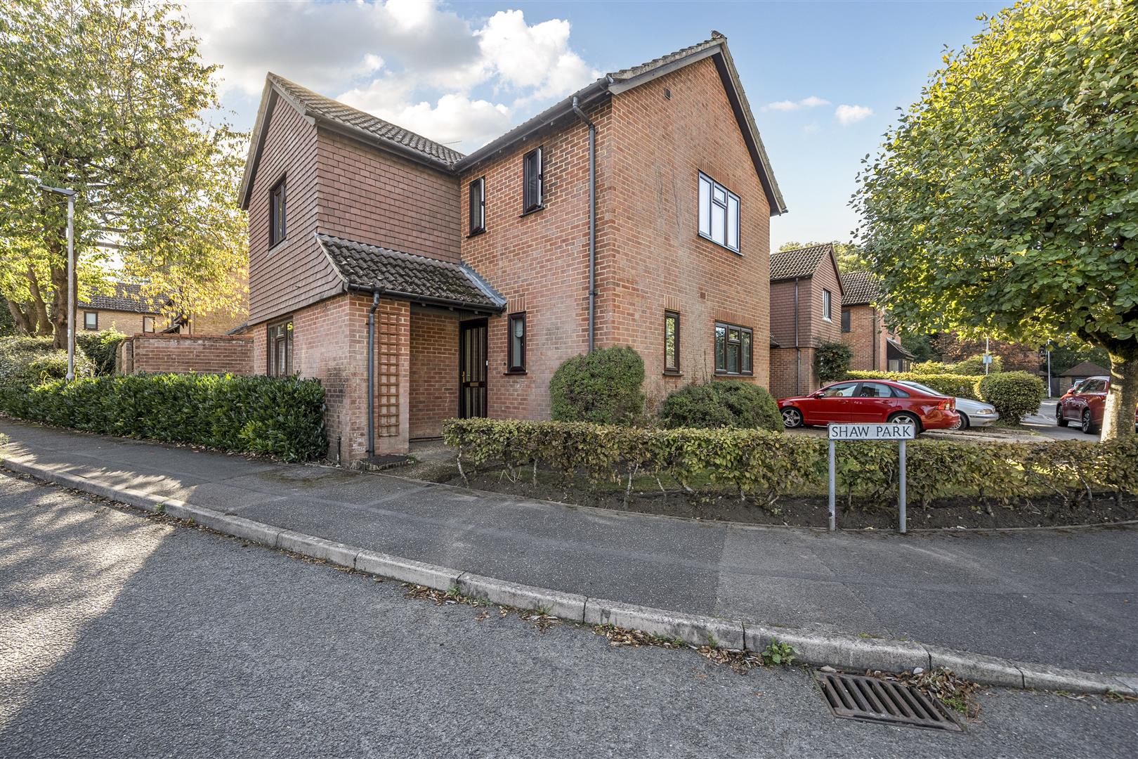 Shaw Park, Crowthorne, Berkshire, RG45 7QL