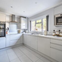 Shaw Park, Crowthorne, Berkshire, RG45 7QL