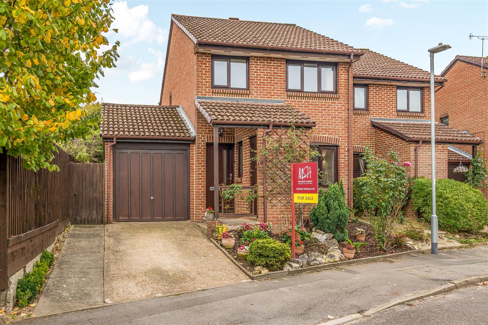 Merryman Drive, Crowthorne, Berkshire, RG45 6TW