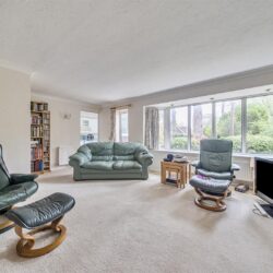Wulwyn Side, Linkway, Crowthorne, Berkshire, RG45 6ES