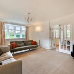 Parkway, Crowthorne, Berkshire, RG45 6EN