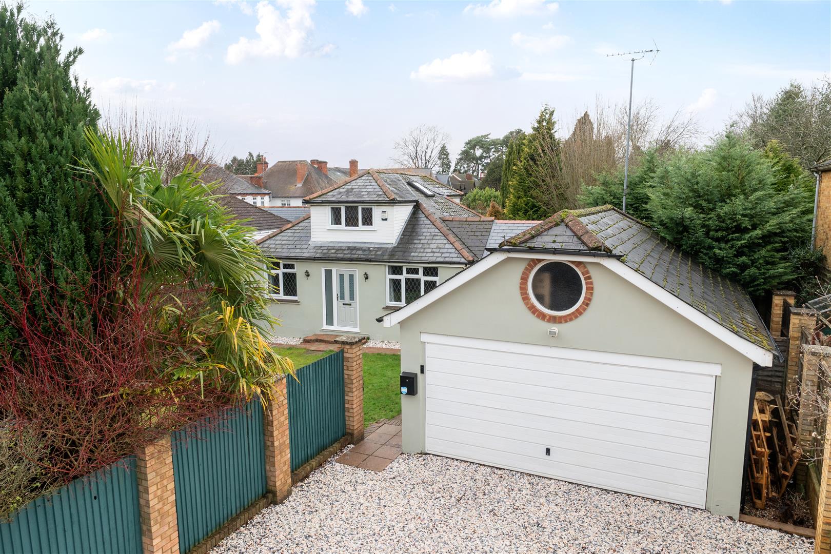 Lyon Road Crowthorne, RG45 6RT