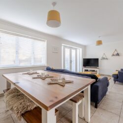 Church Road East Crowthorne, Berkshire, RG45 7LZ