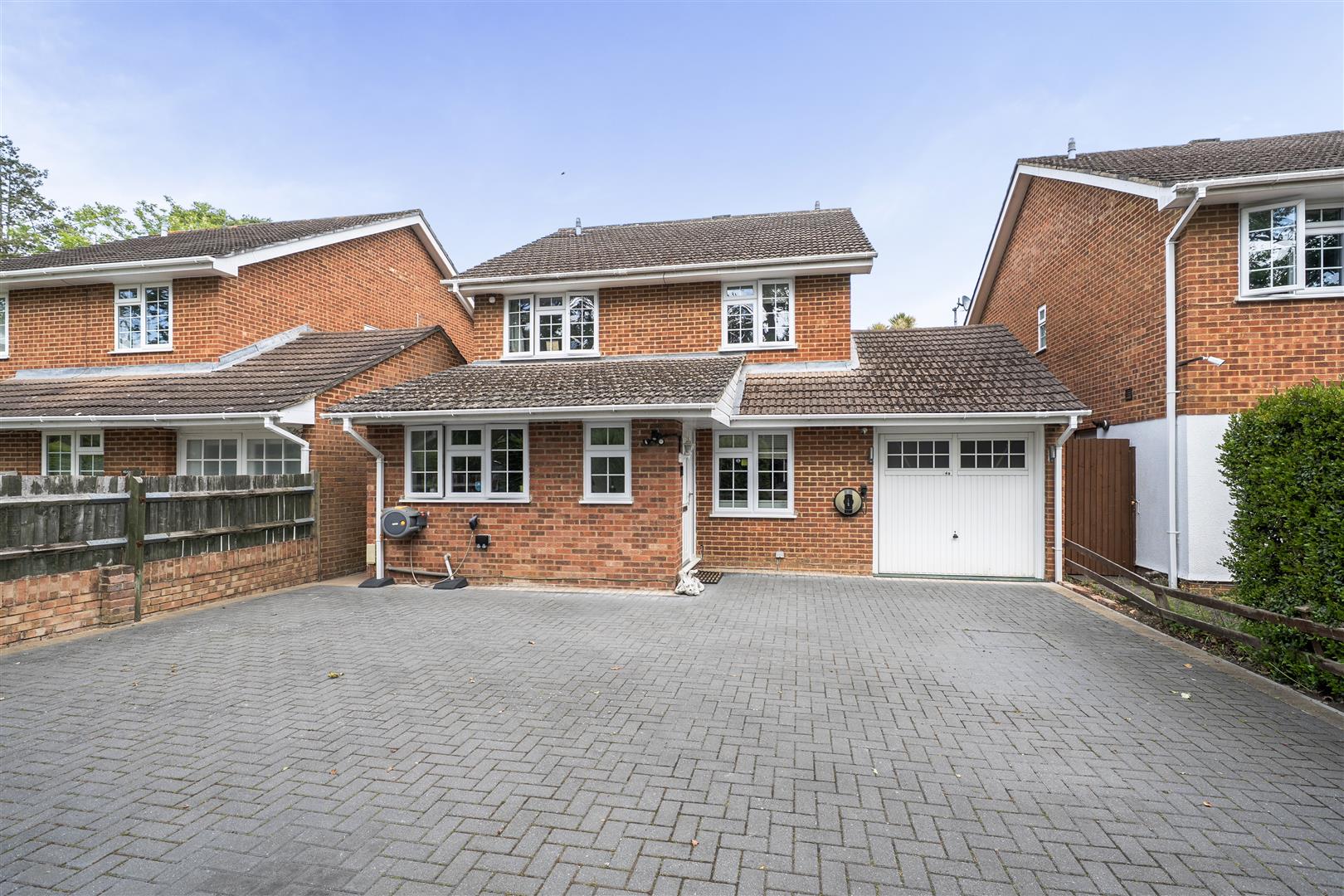 Wellington Road, Sandhurst, Berkshire, GU47 9AN