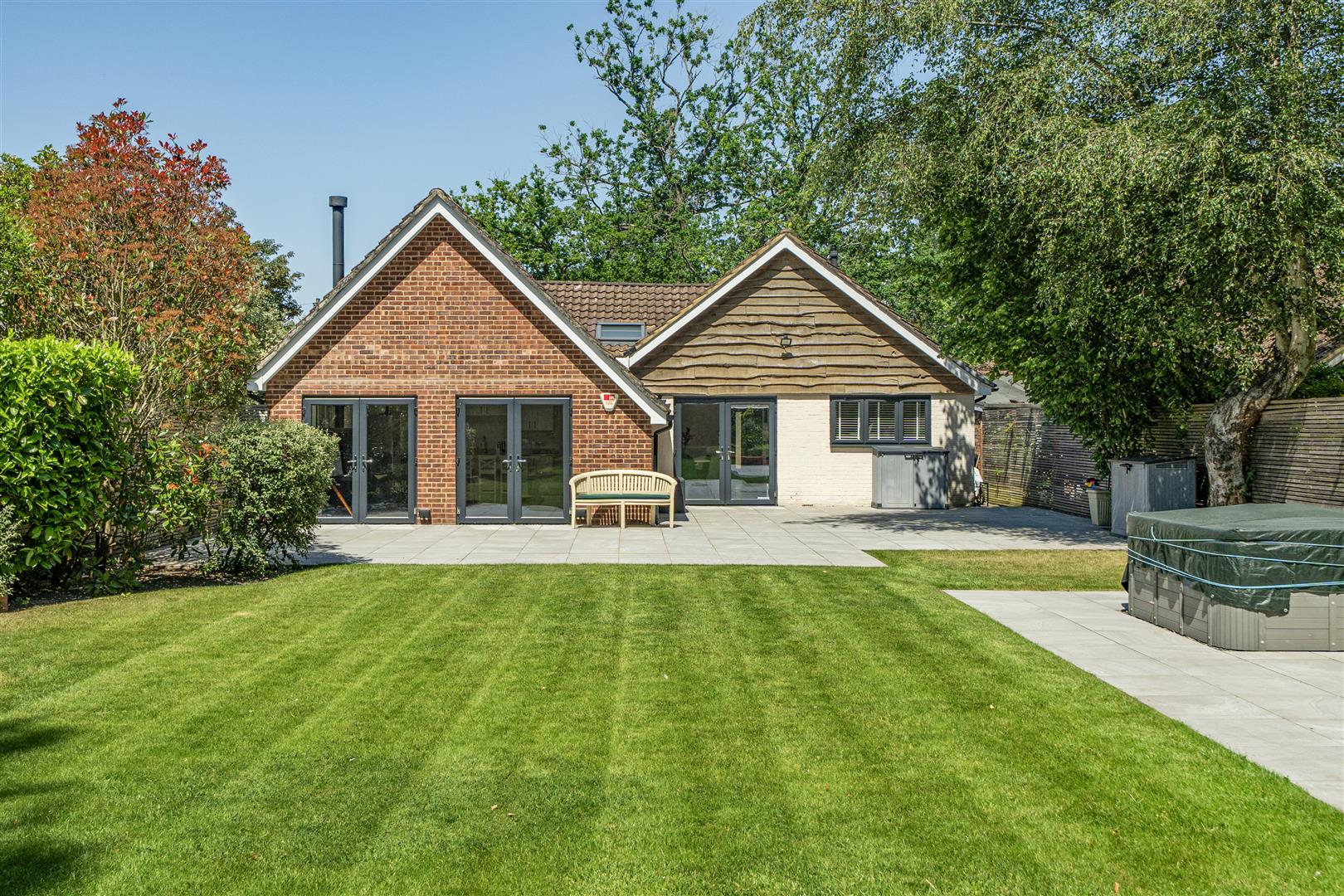 Ellis Road, Crowthorne, Berkshire, RG45 6PL