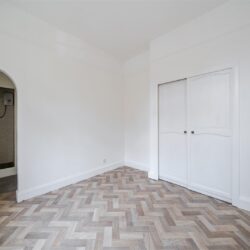 Thumbnail Image 7