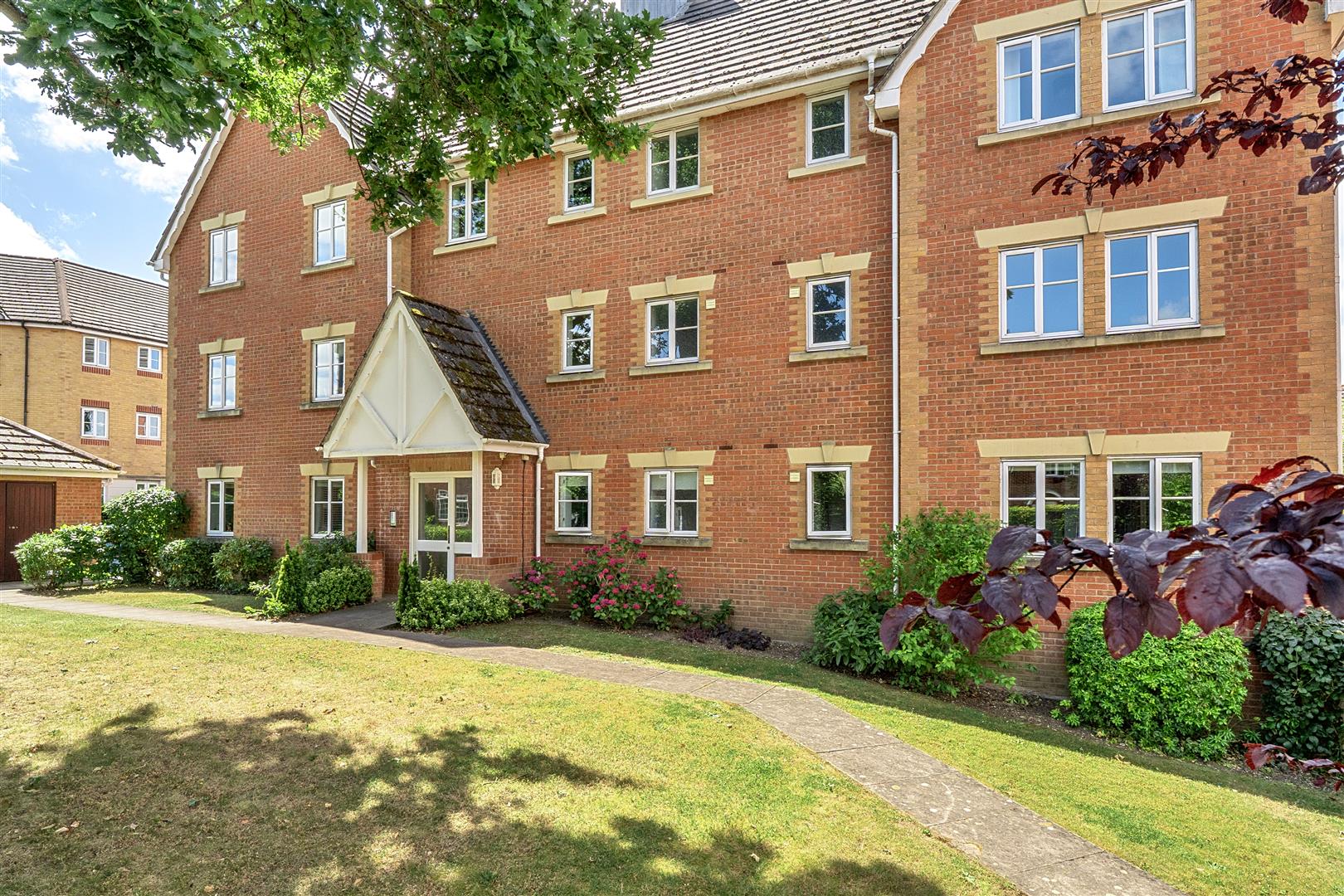 Boole Heights Bracknell, Berkshire, RG12 7GG