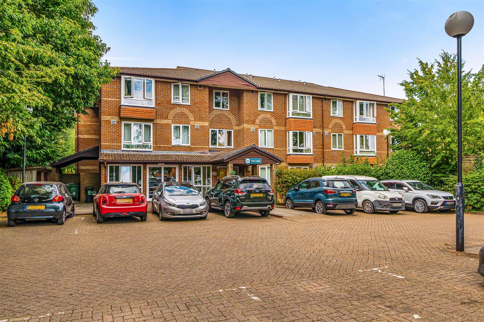 Oak Lodge, New Road, Crowthorne, RG45 6SL