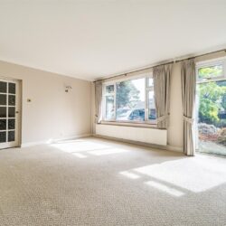 Highway, Crowthorne, Berkshire, RG45 6HE