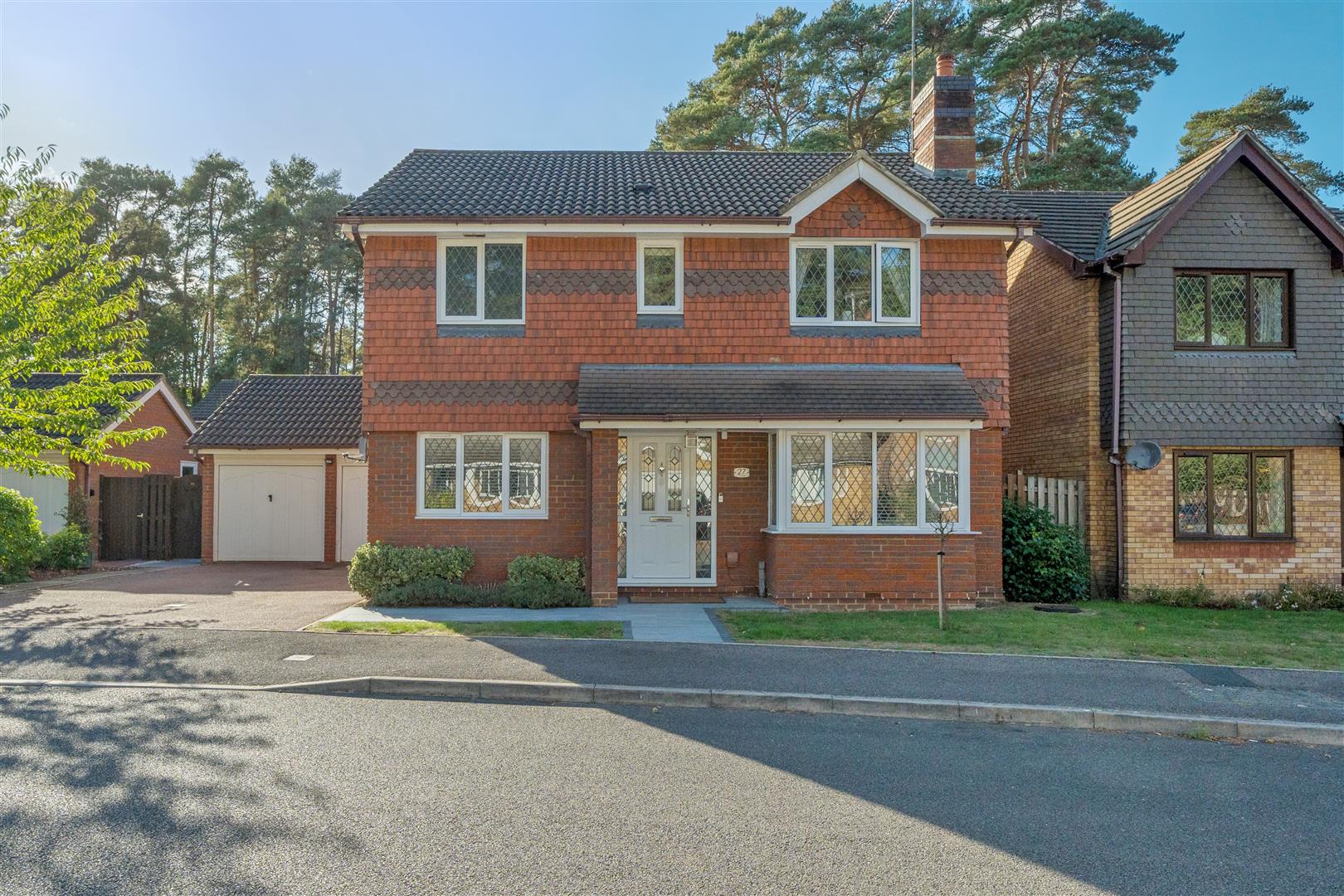 Lupin Ride, Crowthorne, Berkshire, RG45 6US